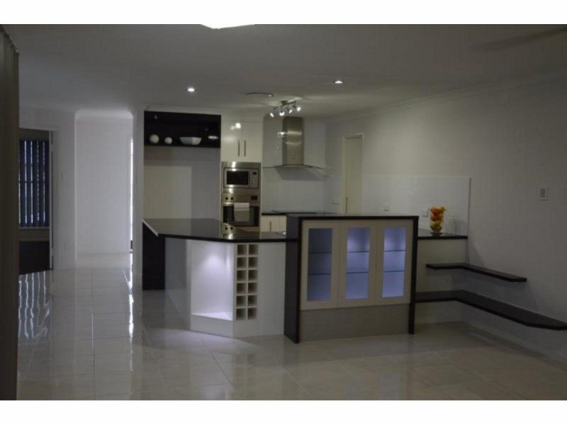 34 Jamie Crescent, Gracemere QLD 4702